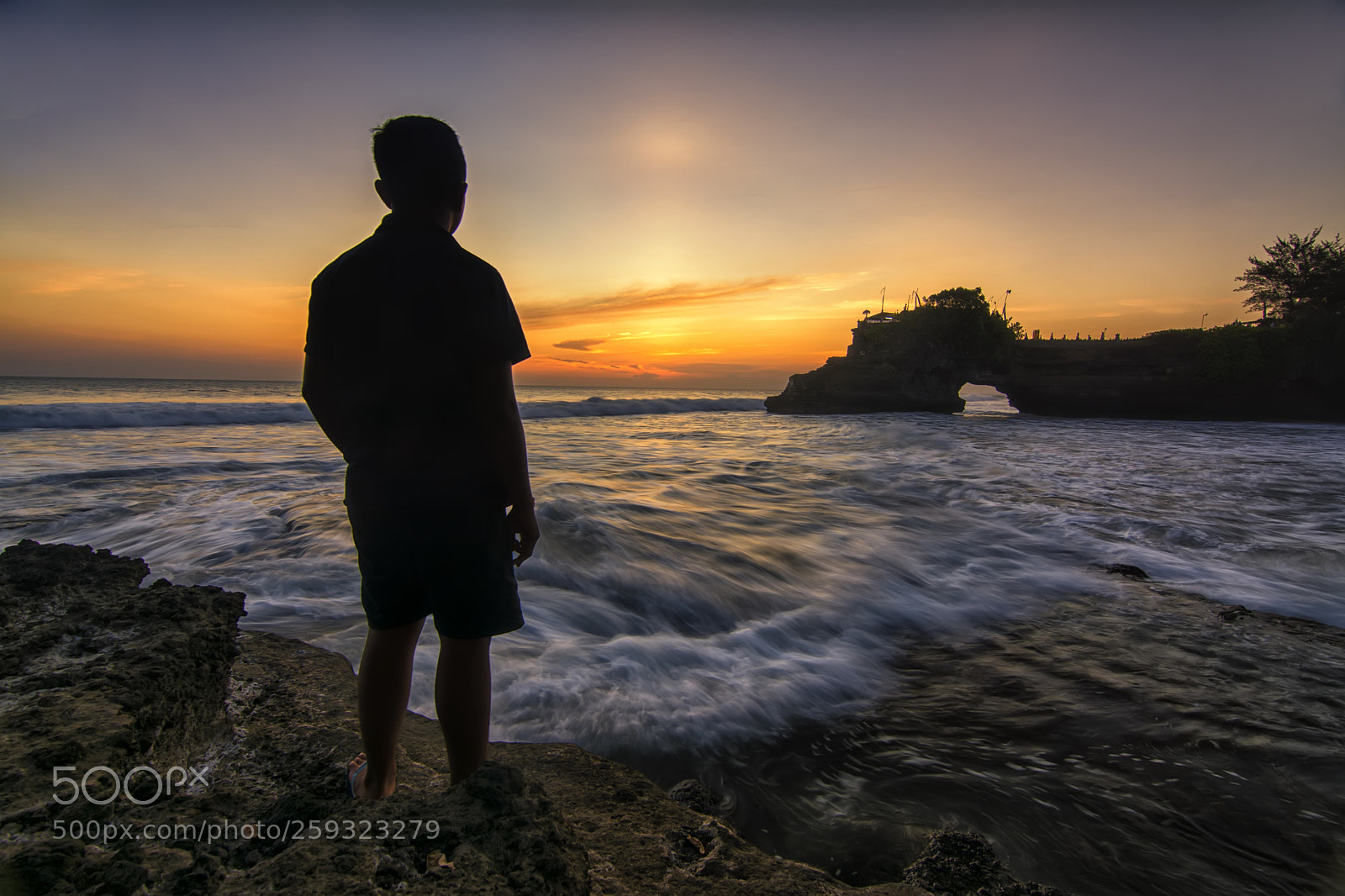 Nikon D7100 sample photo. Beach boy waiting for photography