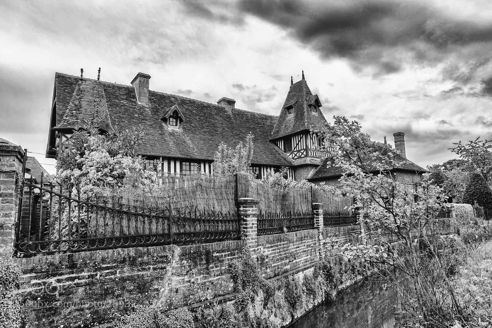 Nikon D800E sample photo. La plus vieille maison photography