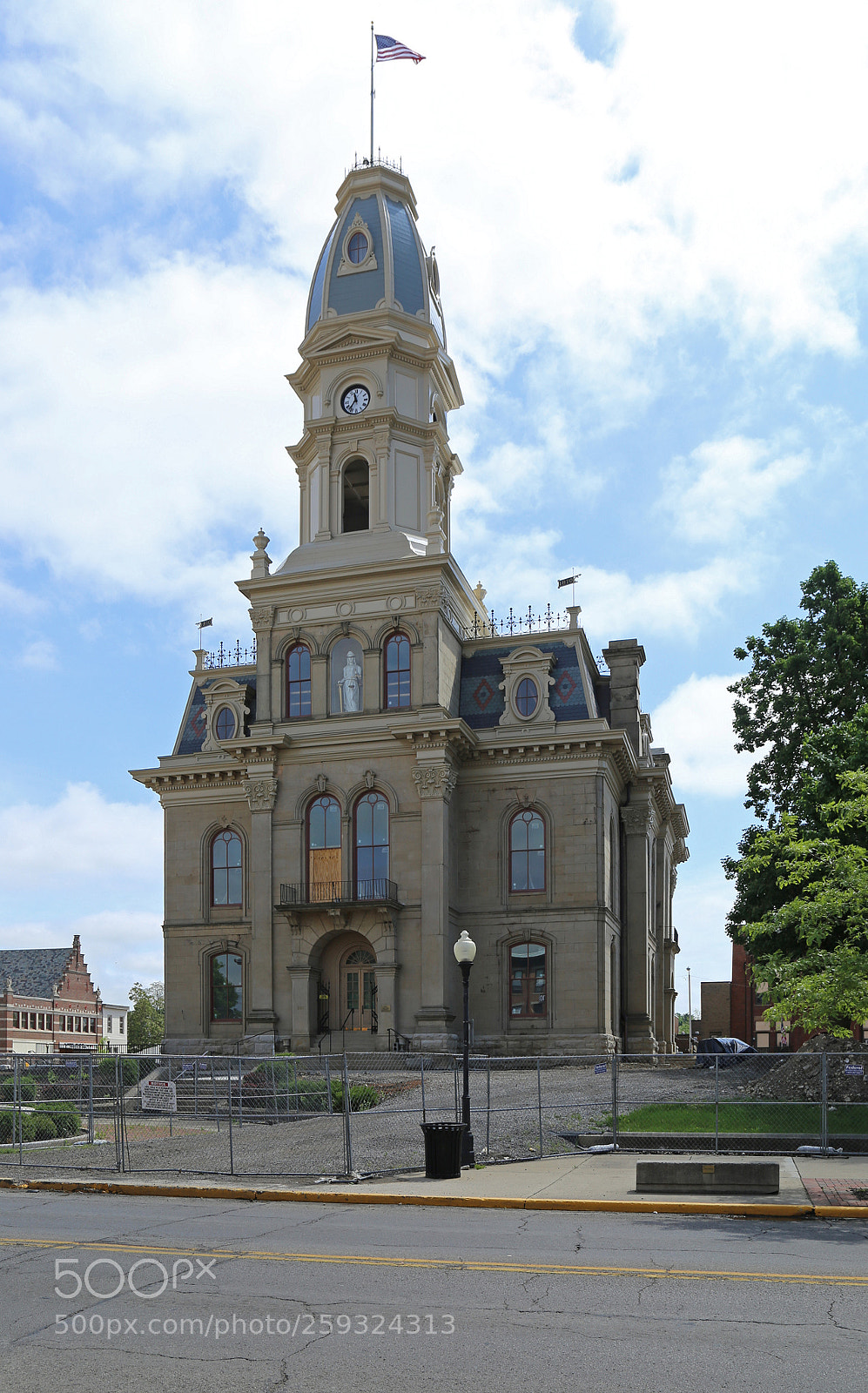 Canon EOS 6D sample photo. Logan county courthouse bellefontaine photography