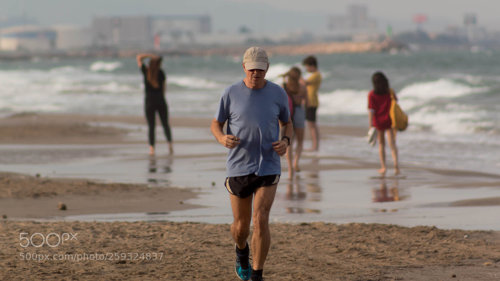 Canon EOS 1300D (EOS Rebel T6 / EOS Kiss X80) sample photo. Running in the sand... photography