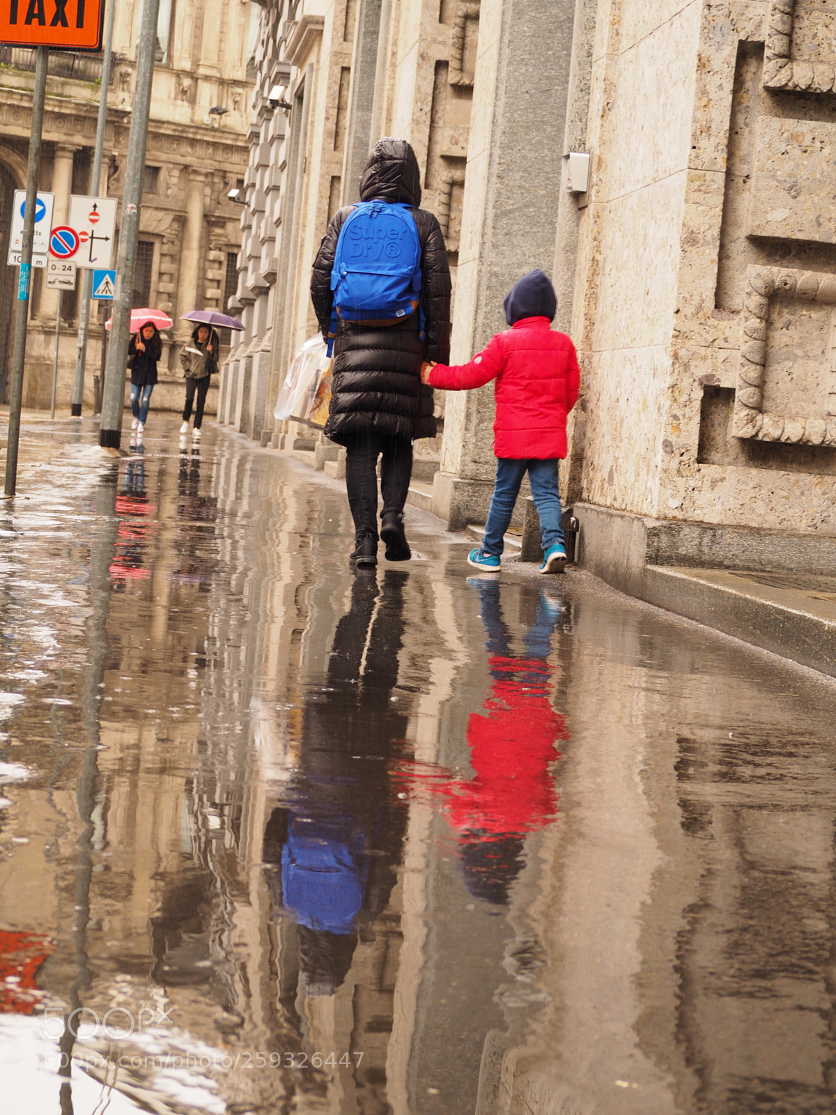 Olympus OM-D E-M10 II sample photo. Reflections on the move  photography