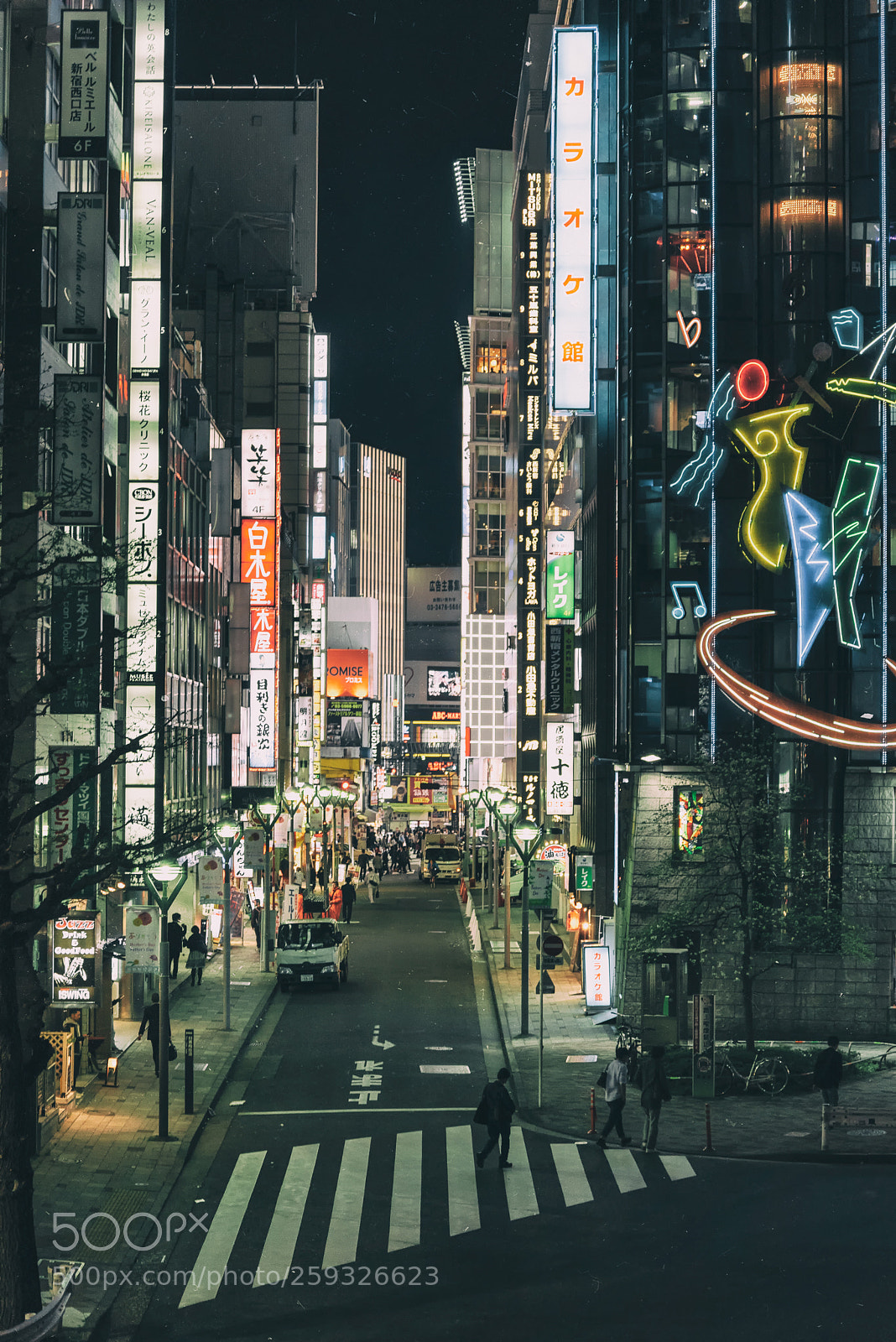 Nikon D750 sample photo. City life in tokyo photography