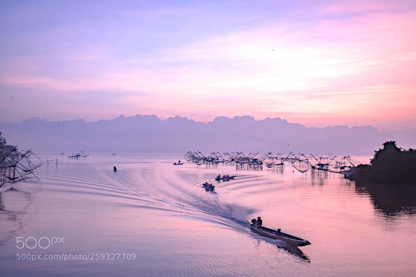 Canon EOS 750D (EOS Rebel T6i / EOS Kiss X8i) sample photo. Fishing village photography