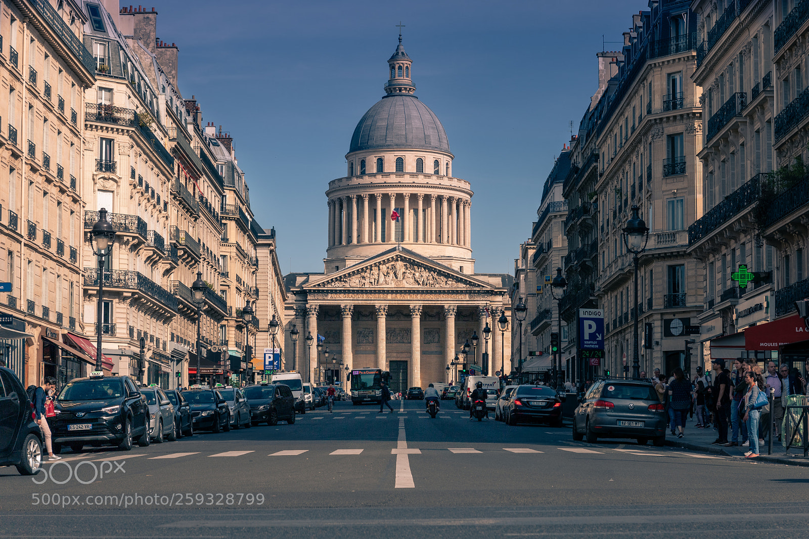 Canon EOS 760D (EOS Rebel T6s / EOS 8000D) sample photo. Panthéon photography