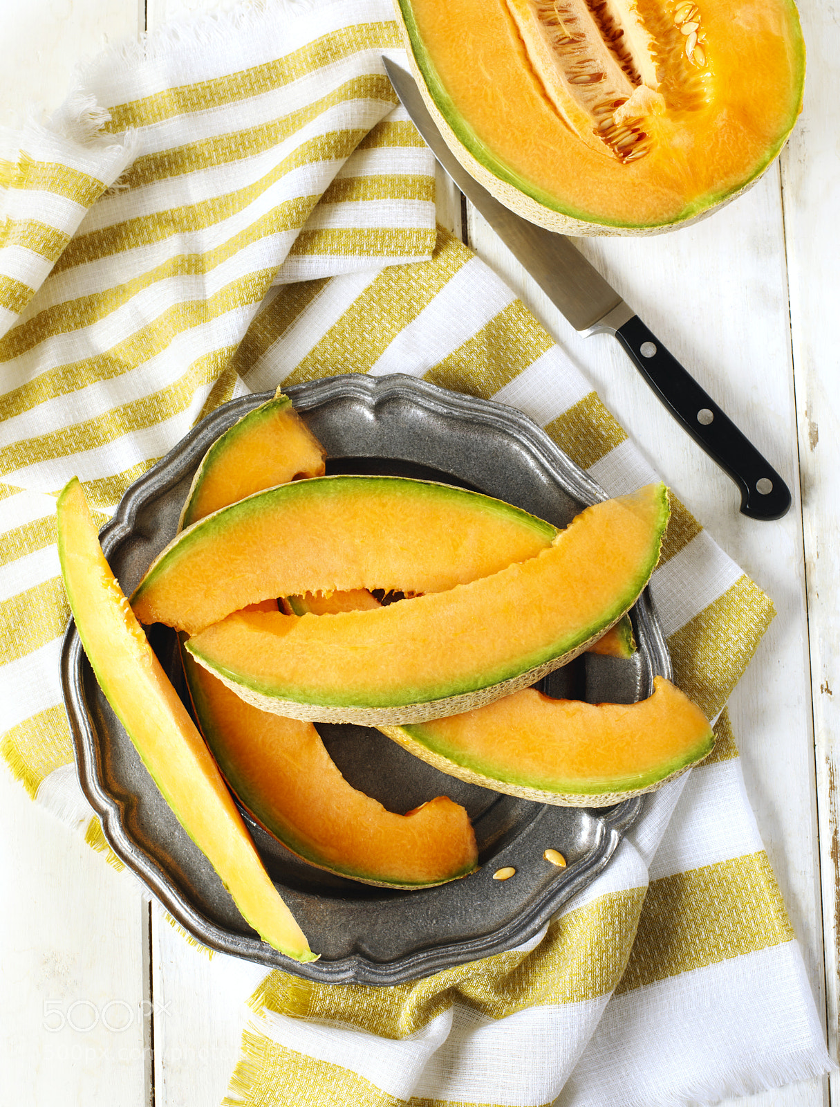 Canon EOS 5D Mark IV sample photo. Fresh sweet cantaloupe melon photography