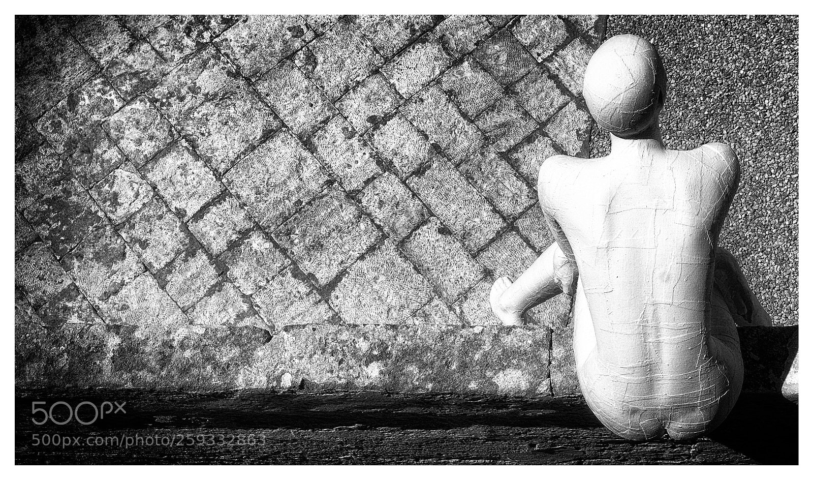 Fujifilm X-E2 sample photo. Sitting on the thought photography