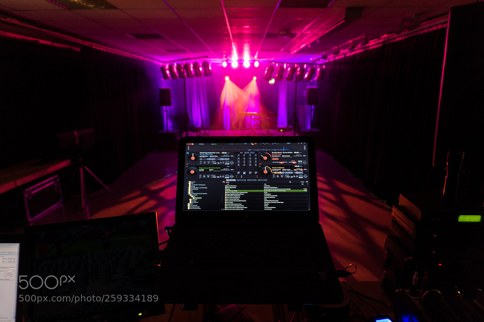 Sony a6000 sample photo. Dj perspective. photography