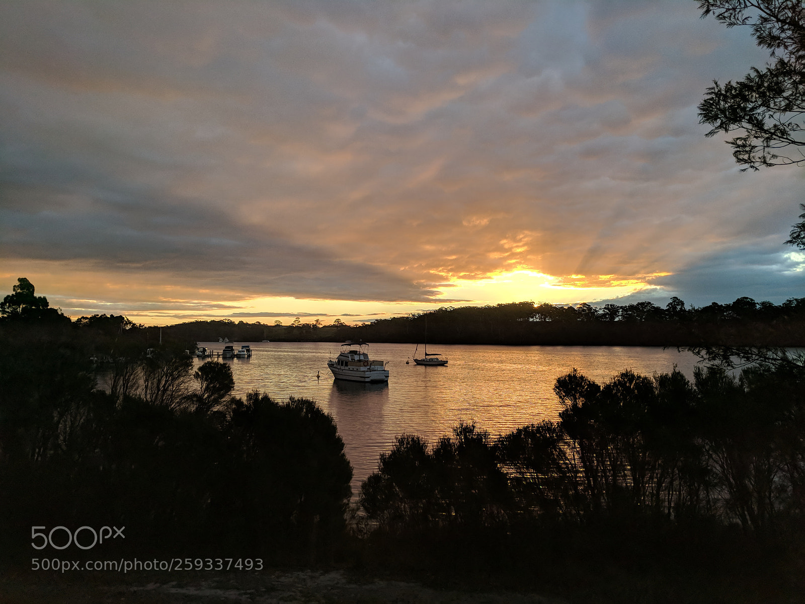 Google Pixel sample photo. Lake of light photography