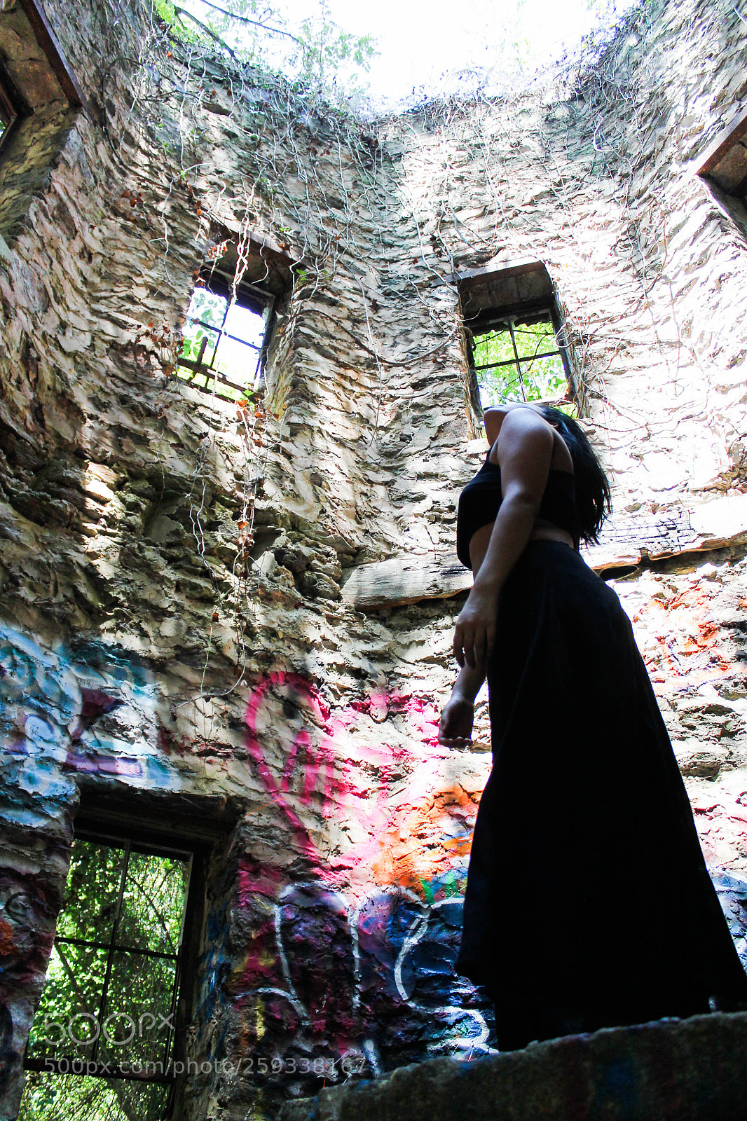 Canon EOS 1100D (EOS Rebel T3 / EOS Kiss X50) sample photo. Girl and ruins photography