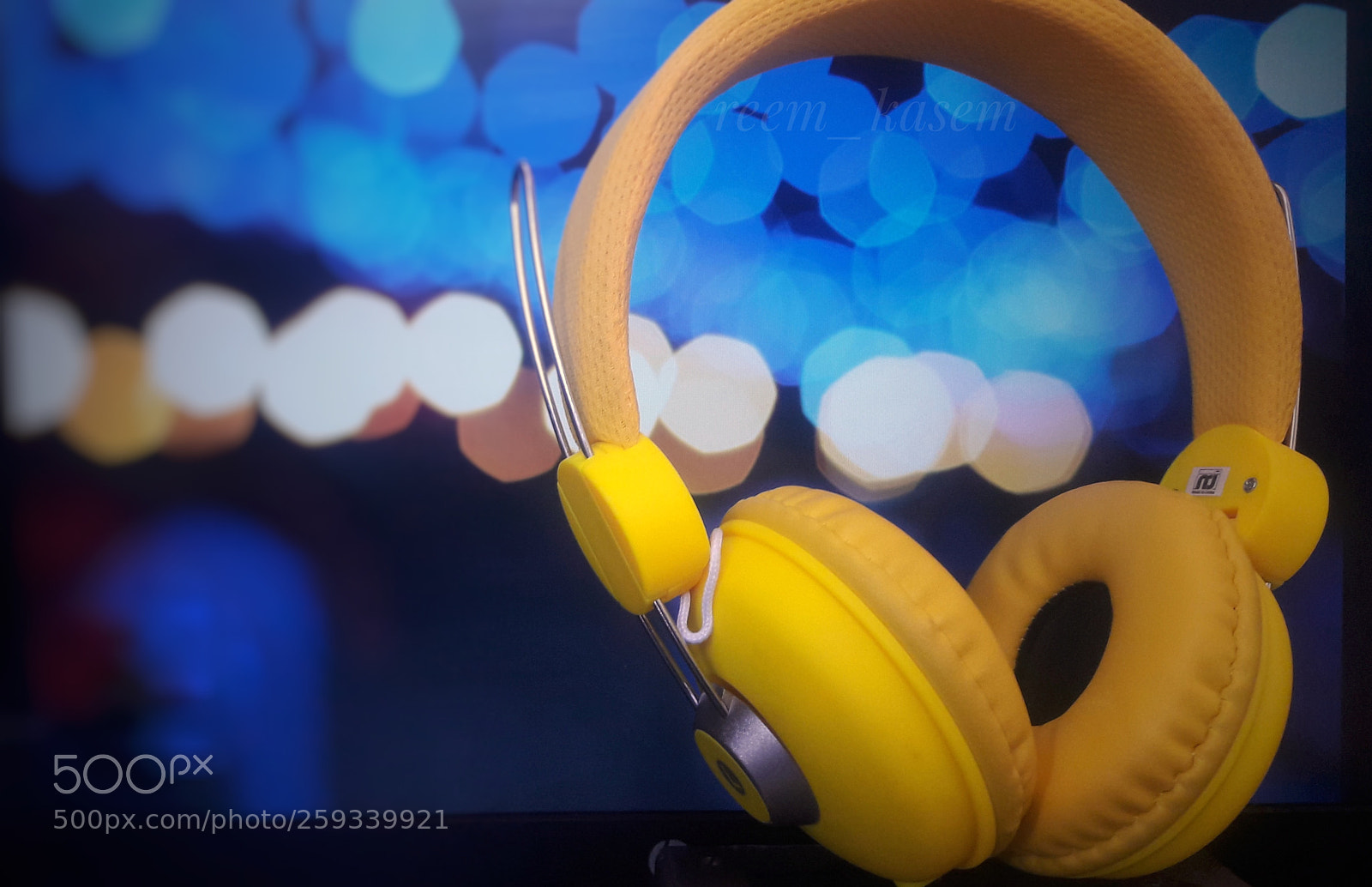 Samsung Galaxy A5(2016) sample photo. Music is the language photography