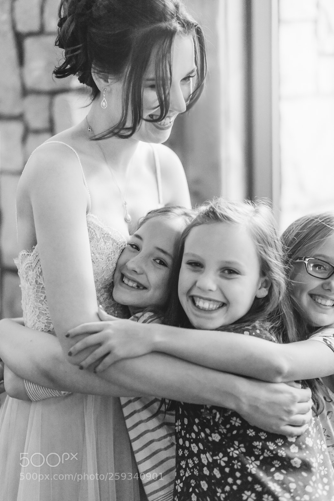 Canon EOS 5D Mark IV sample photo. Children & bride photography