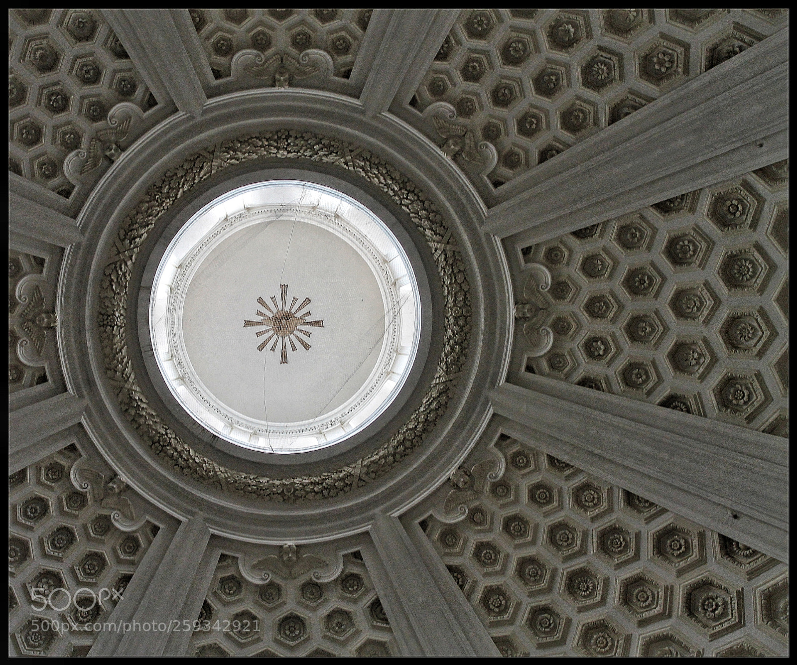 Canon EOS 1100D (EOS Rebel T3 / EOS Kiss X50) sample photo. Somewhere in rome photography