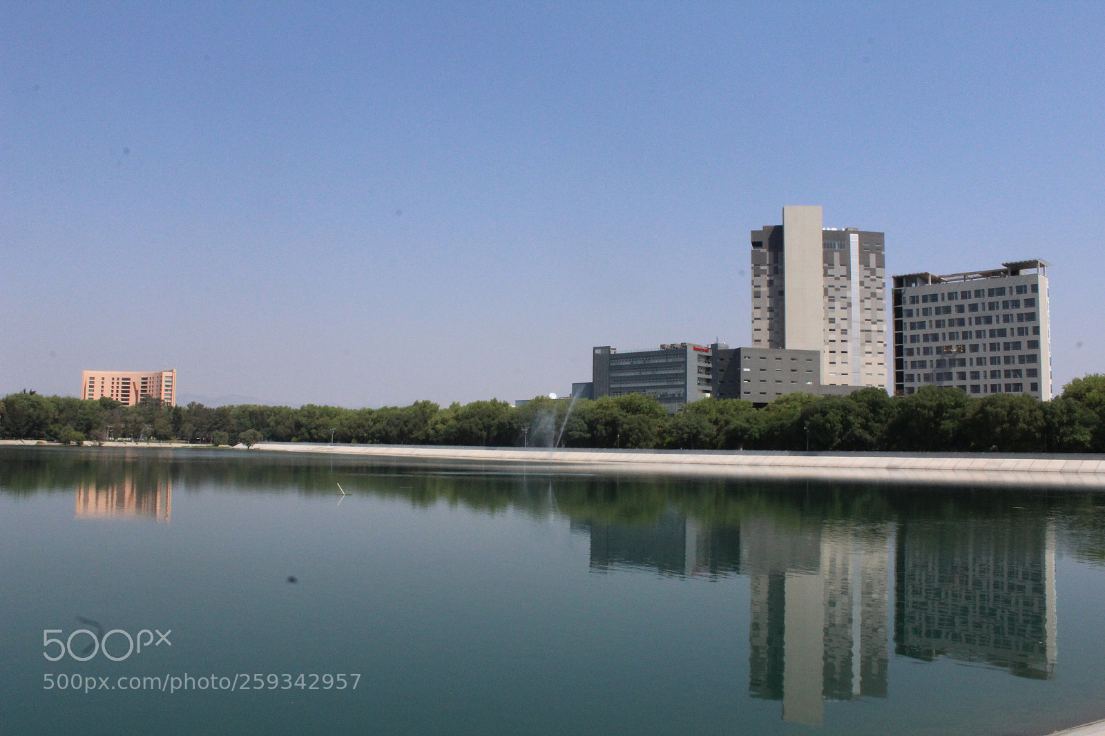 Canon EOS 1300D (EOS Rebel T6 / EOS Kiss X80) sample photo. Mirror lake photography