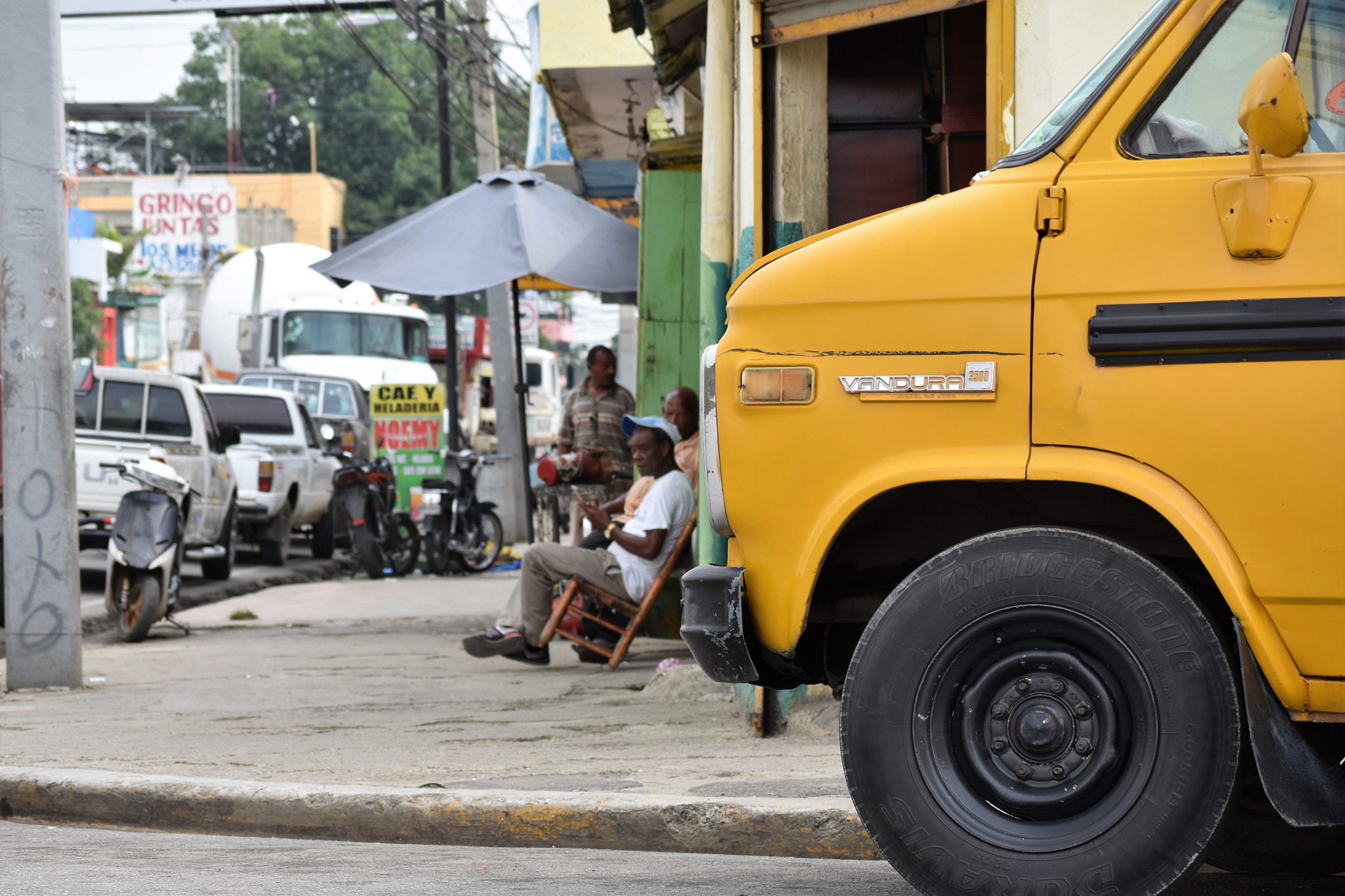 Nikon D3400 sample photo. Orange bus photography