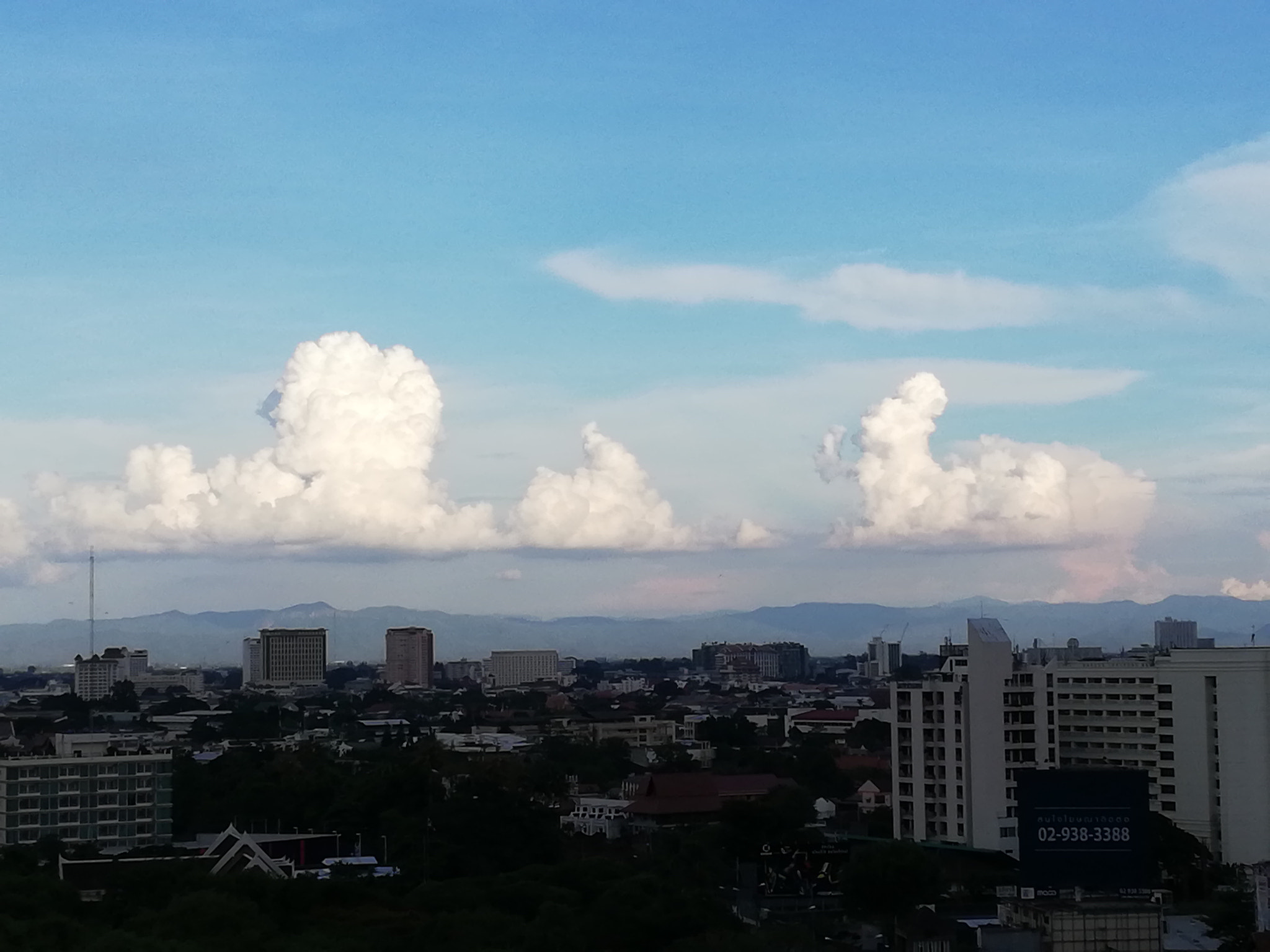 HUAWEI nova 2i sample photo
