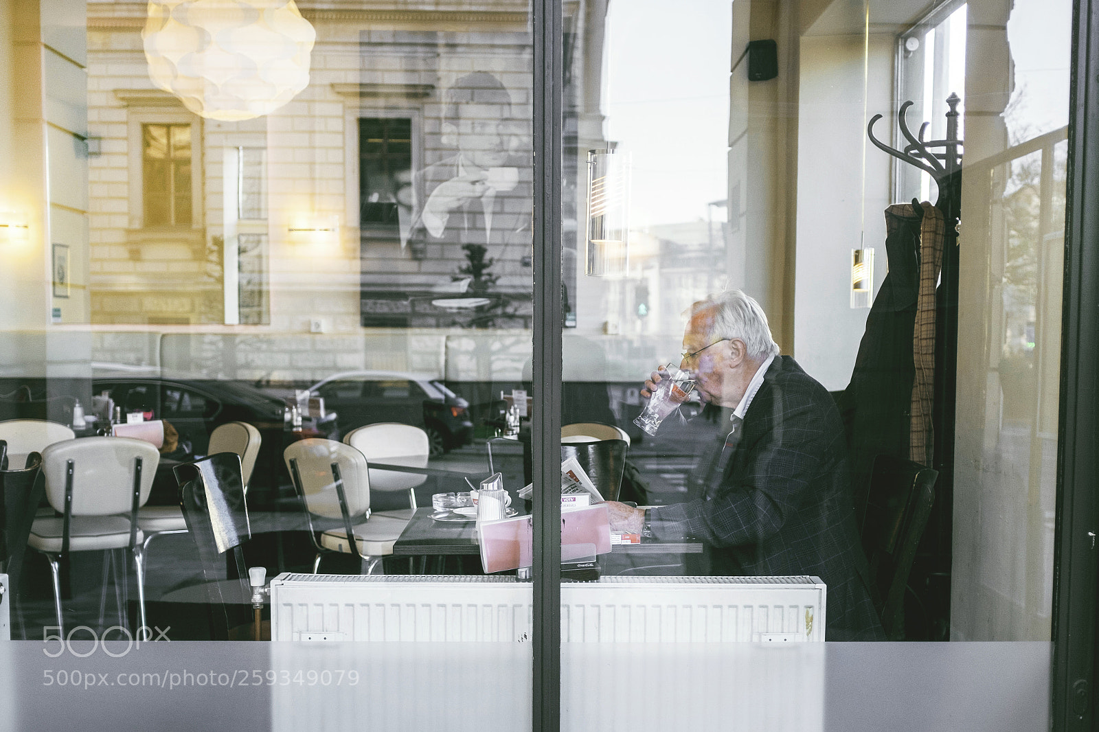 Fujifilm X100F sample photo. Caf in vienna photography