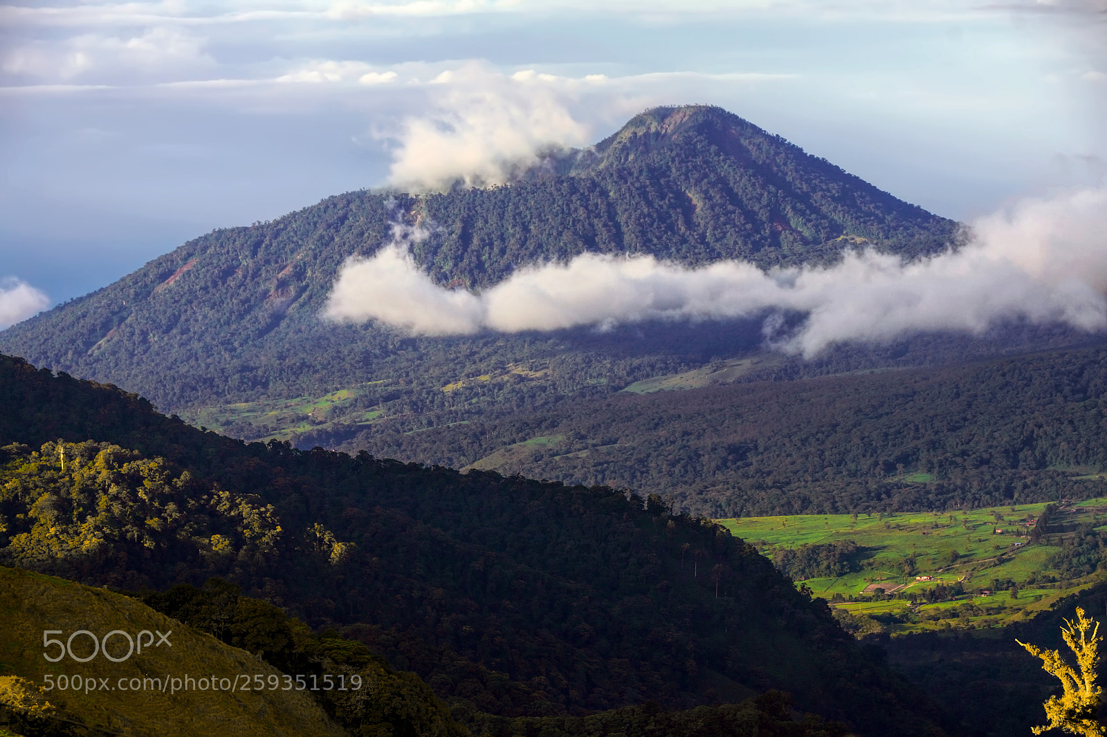 Sony SLT-A77 sample photo. Volcanoes and mountains, costa photography