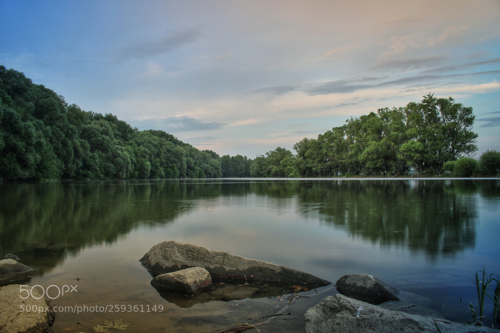 Canon EOS 760D (EOS Rebel T6s / EOS 8000D) sample photo. Danube photography