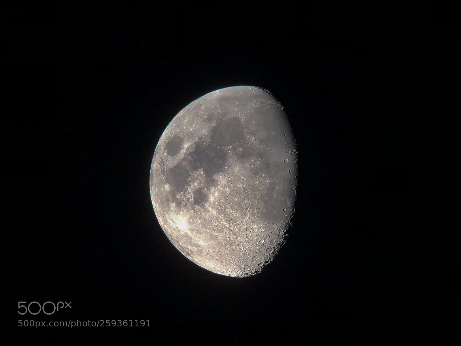 Apple iPhone X sample photo. Moon.
24 may 2018 photography