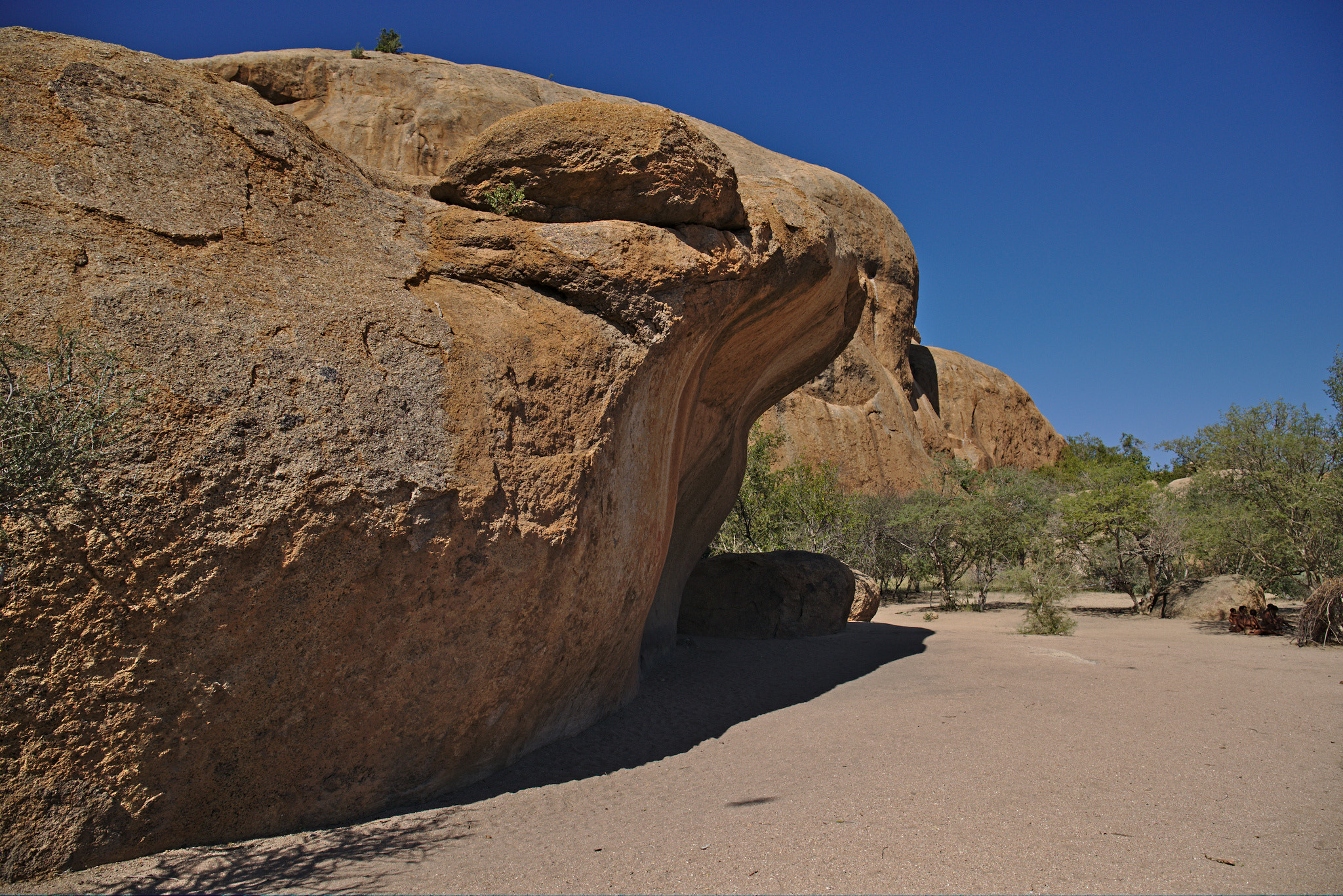 Canon EOS 5D Mark IV + Canon EF 24-70mm F4L IS USM sample photo. The rock (namibia) photography