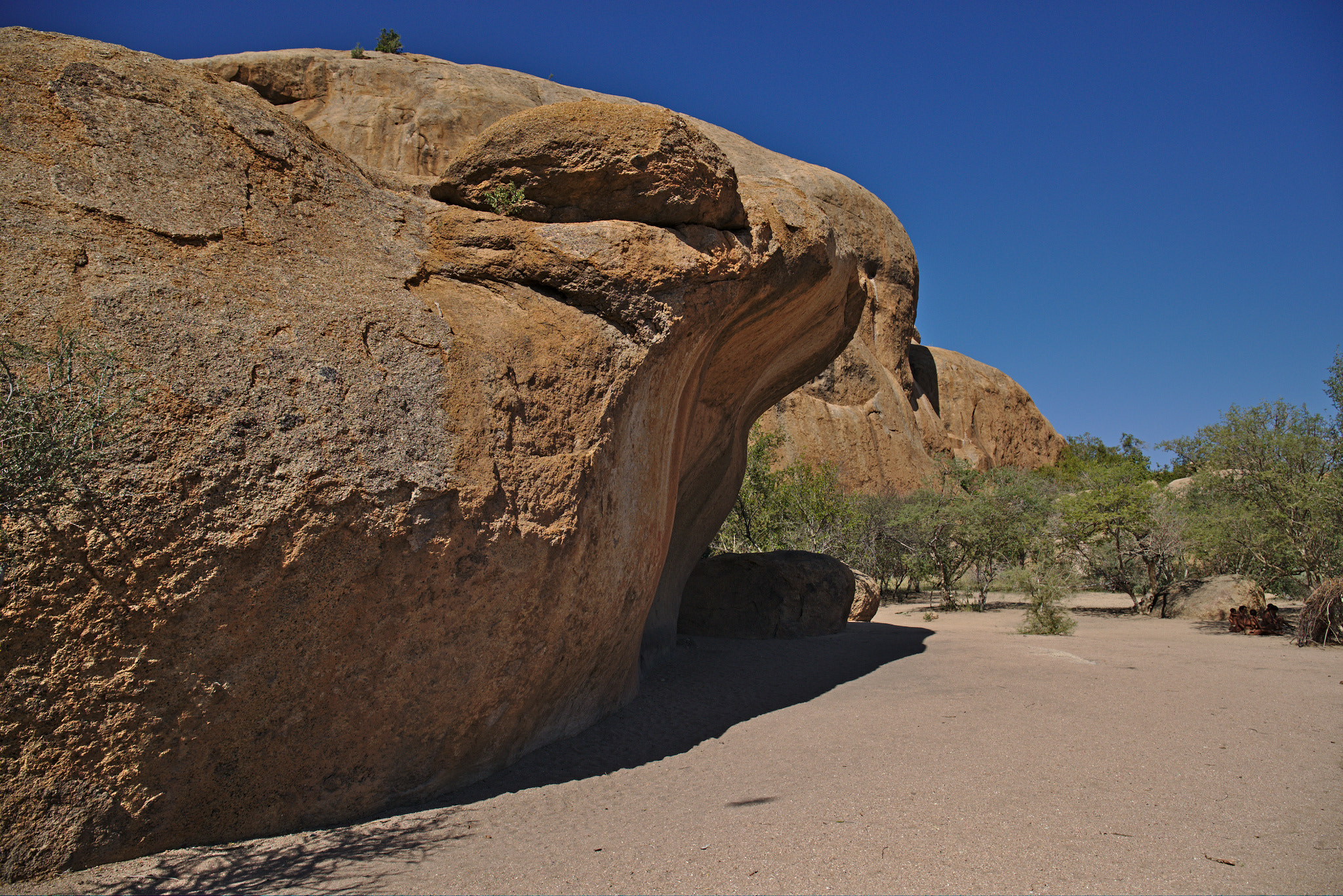 Canon EF 24-70mm F4L IS USM sample photo. The rock (namibia) photography