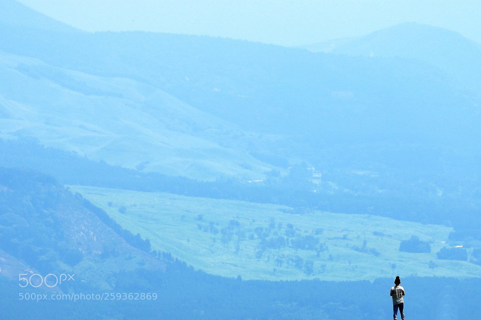 Canon EOS 70D sample photo. Standing in the sky photography