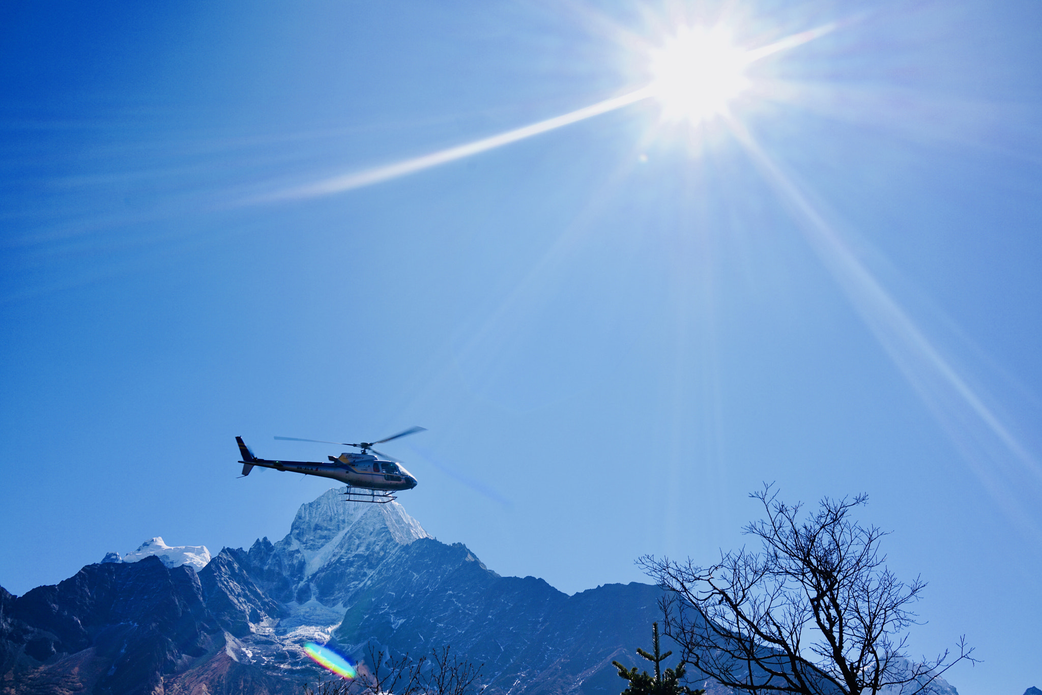 Sony Cyber-shot DSC-RX1R II sample photo. Helicopter in mount everest  photography