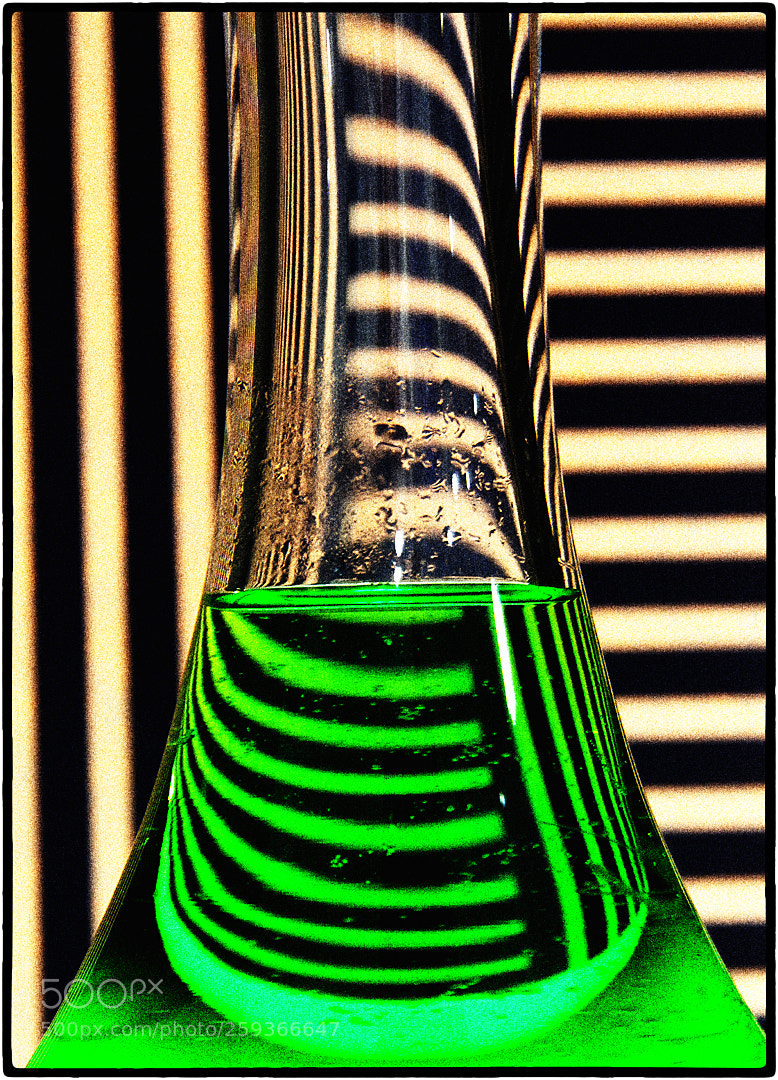 Canon EOS 700D (EOS Rebel T5i / EOS Kiss X7i) sample photo. Green stripes photography