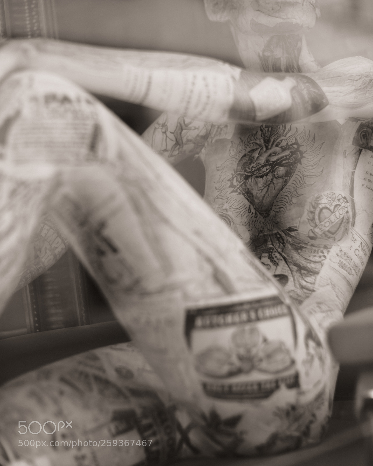 Fujifilm X-H1 sample photo. Tattoo behind the window photography