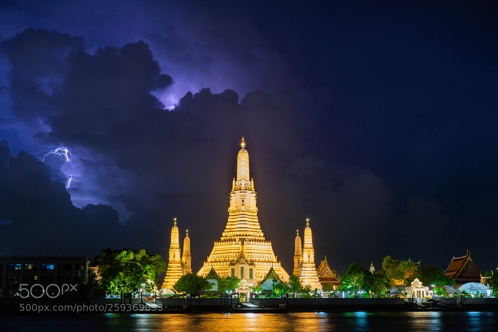 Sony a7 II sample photo. Arun temple with tiny photography