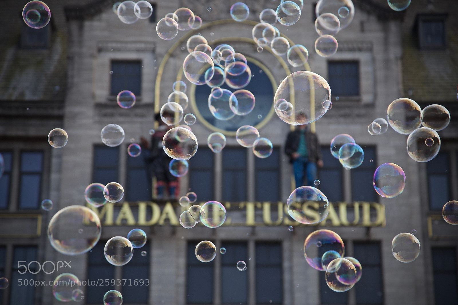 Canon EOS 6D sample photo. Bubbles at madame tussaud photography