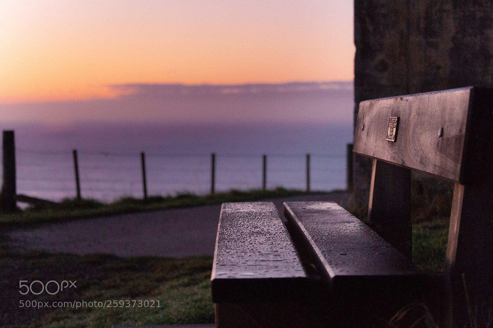 Canon EOS 700D (EOS Rebel T5i / EOS Kiss X7i) sample photo. Wooden bench sunrise photography