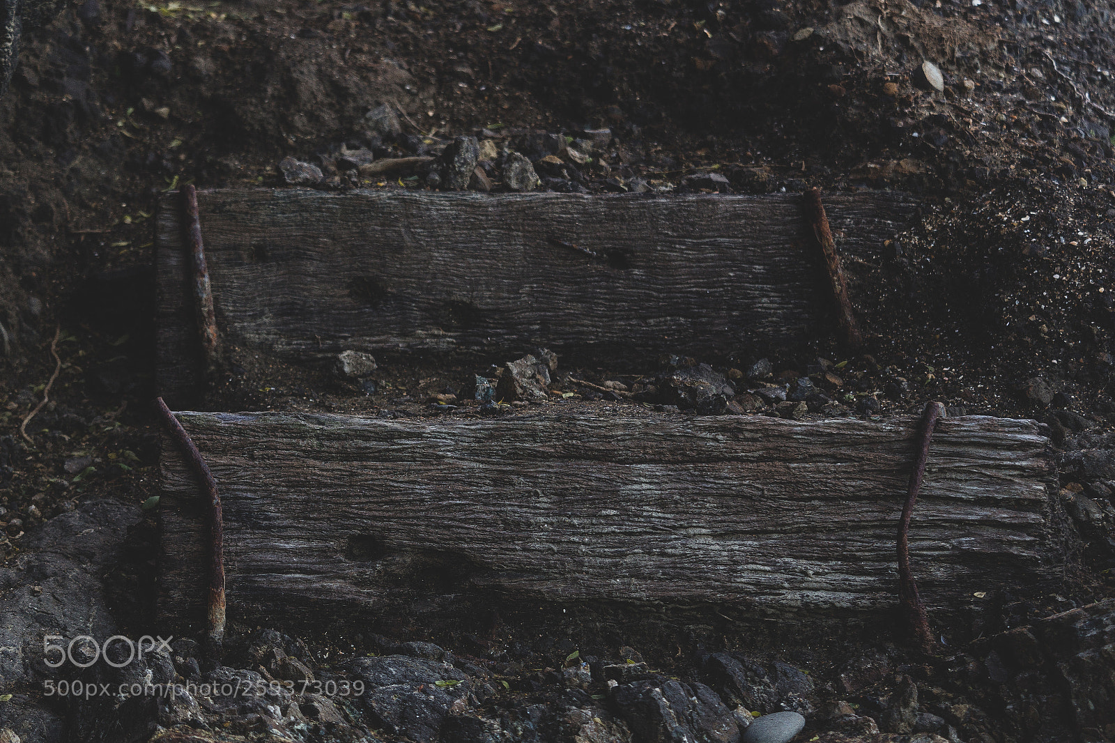 Canon EOS 700D (EOS Rebel T5i / EOS Kiss X7i) sample photo. Old wooden steps photography