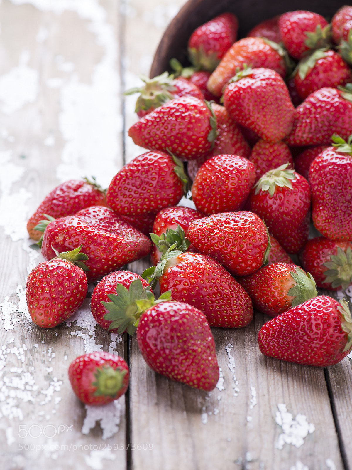 Nikon D610 sample photo. Red ripe big strawberry photography