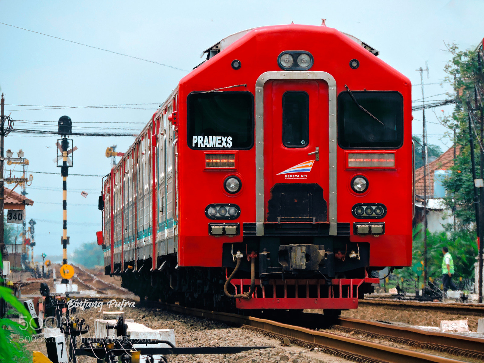Nikon Coolpix P530 sample photo. Prambanan express train photography
