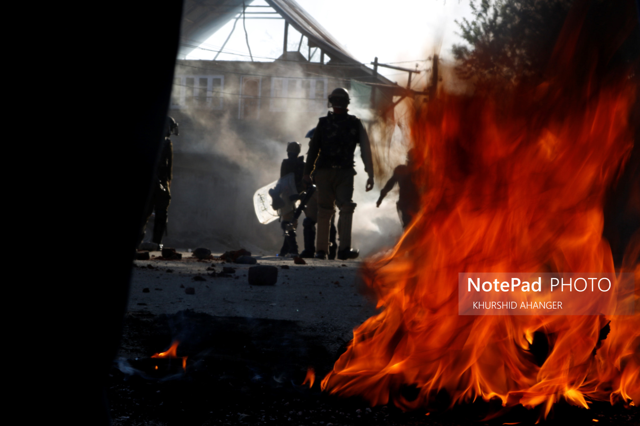 Canon EF-S 55-250mm F4-5.6 IS II sample photo. Kashmir conflict photography