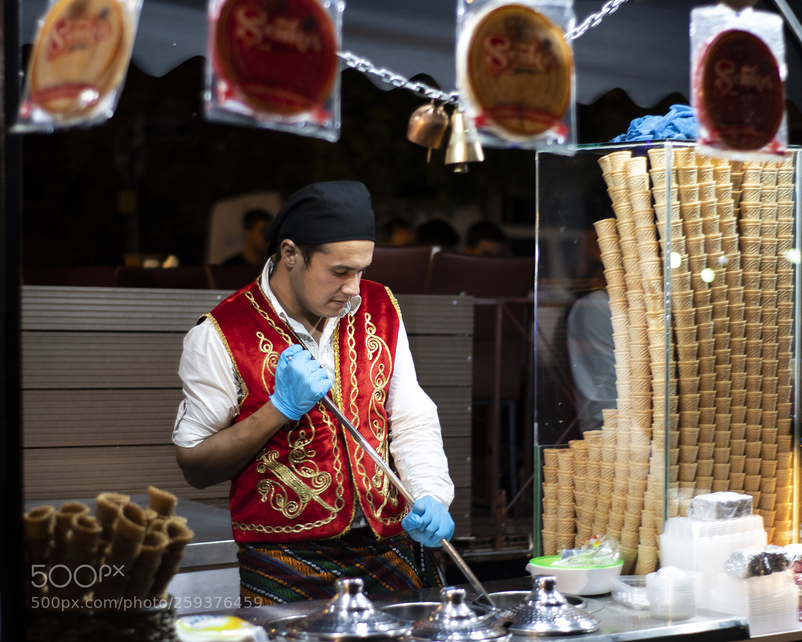 Canon EOS 77D (EOS 9000D / EOS 770D) sample photo. Maraş dondurması photography