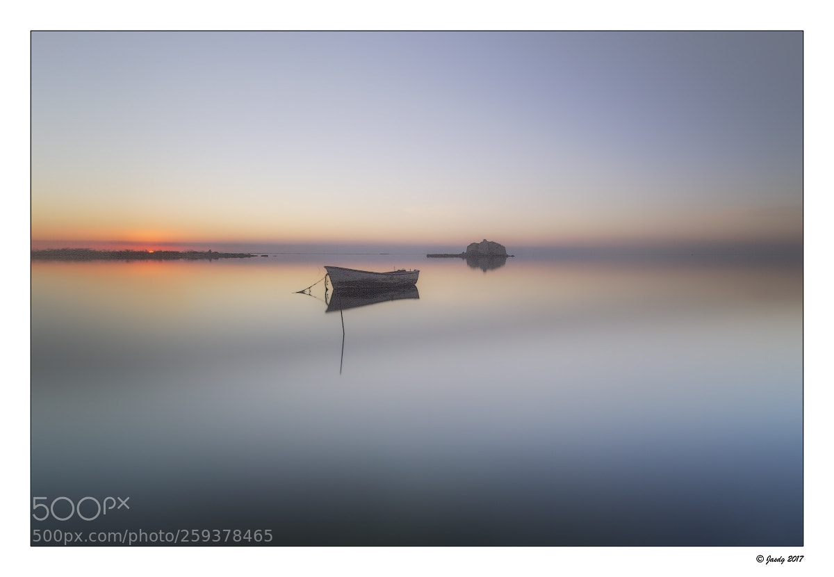 Canon EOS 7D sample photo. Amanecer entre barcas delta photography