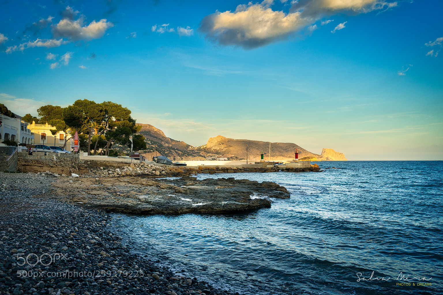 Sony a7 II sample photo. Hora daurada al cap photography