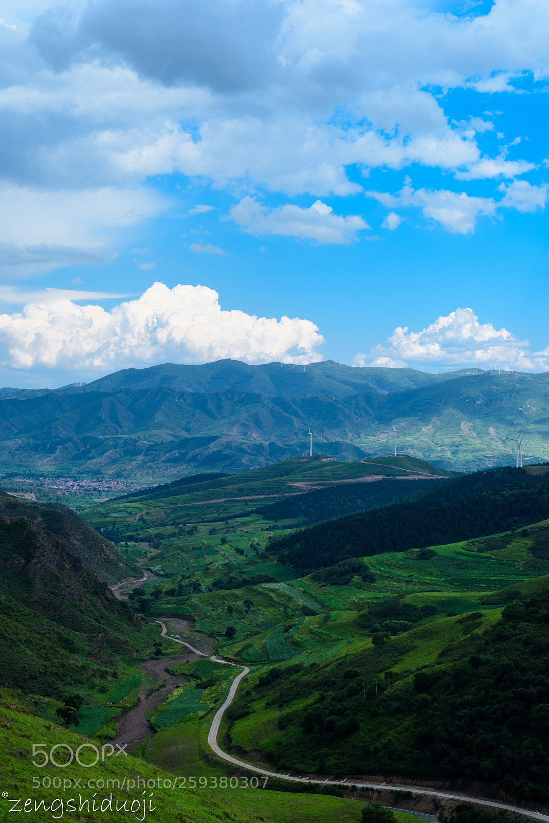 Nikon D750 sample photo. 车到山前必有路 photography