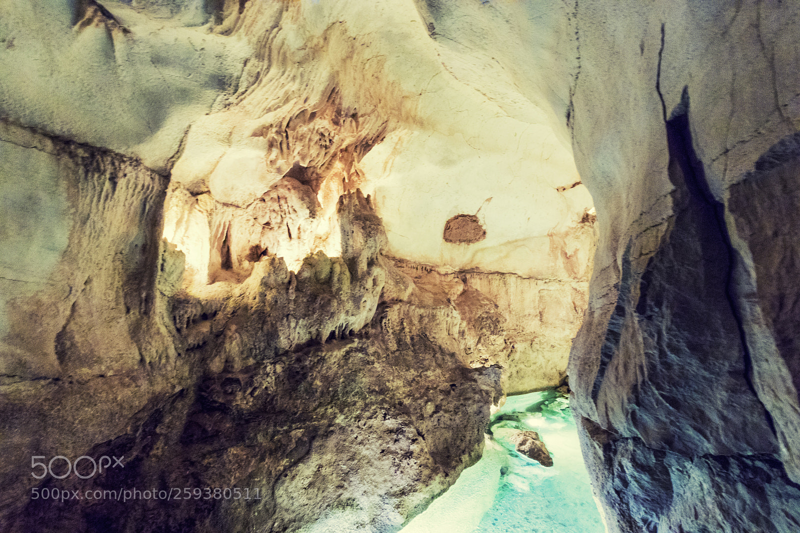 Canon EOS 77D (EOS 9000D / EOS 770D) sample photo. Inside earth river photography