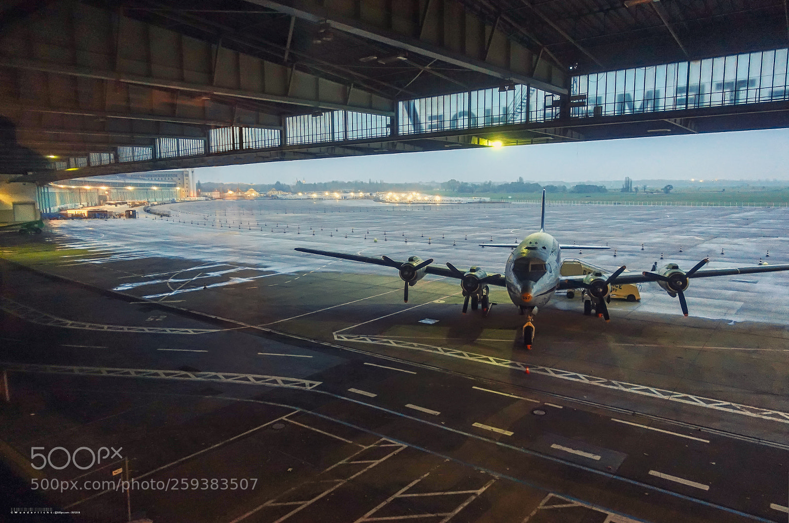 Sony Cyber-shot DSC-RX100 III sample photo. Berlin tempelhof iii photography
