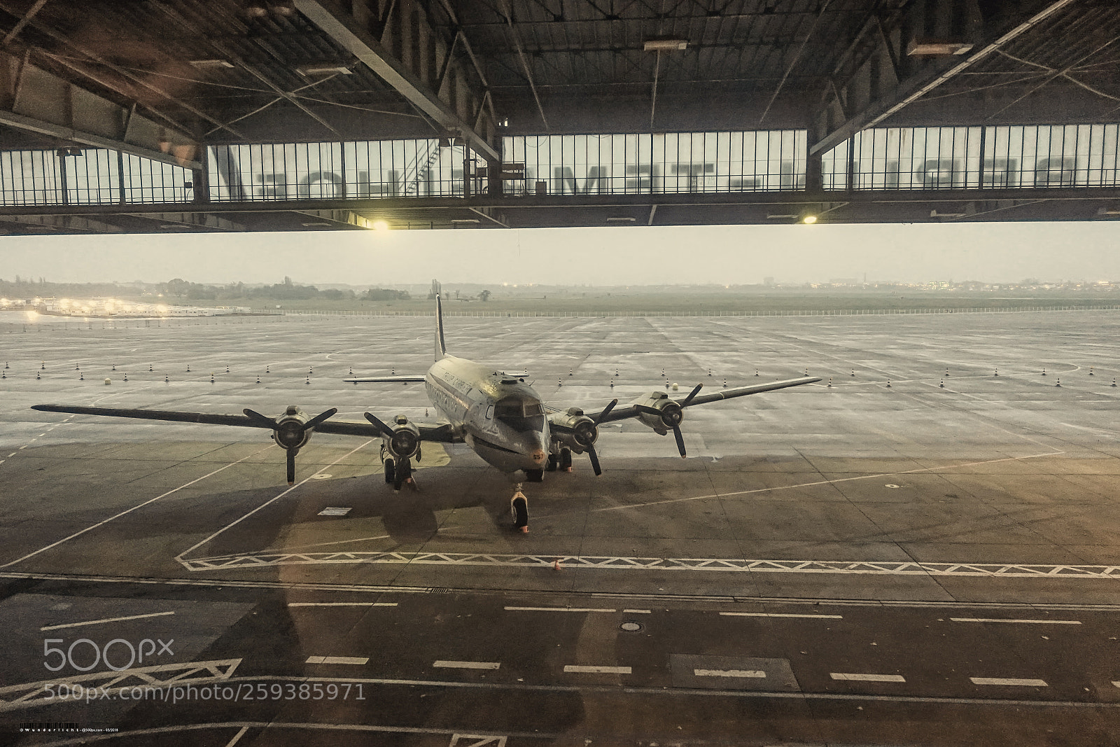 Sony Cyber-shot DSC-RX100 III sample photo. Berlin tempelhof iv photography