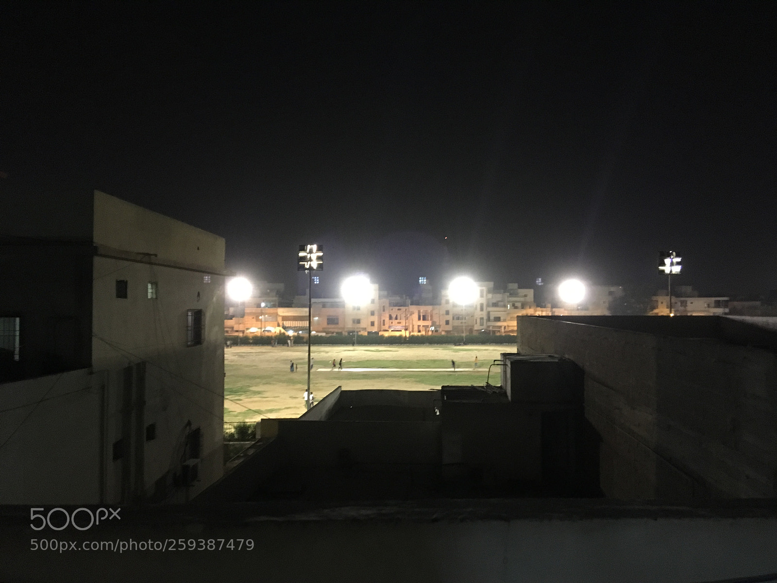 Apple iPhone SE sample photo. Night circket photography