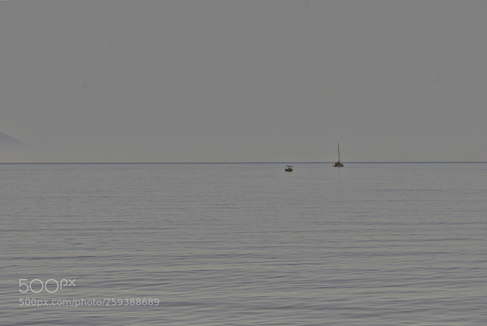 Sony Alpha DSLR-A230 sample photo. Zwei boote photography