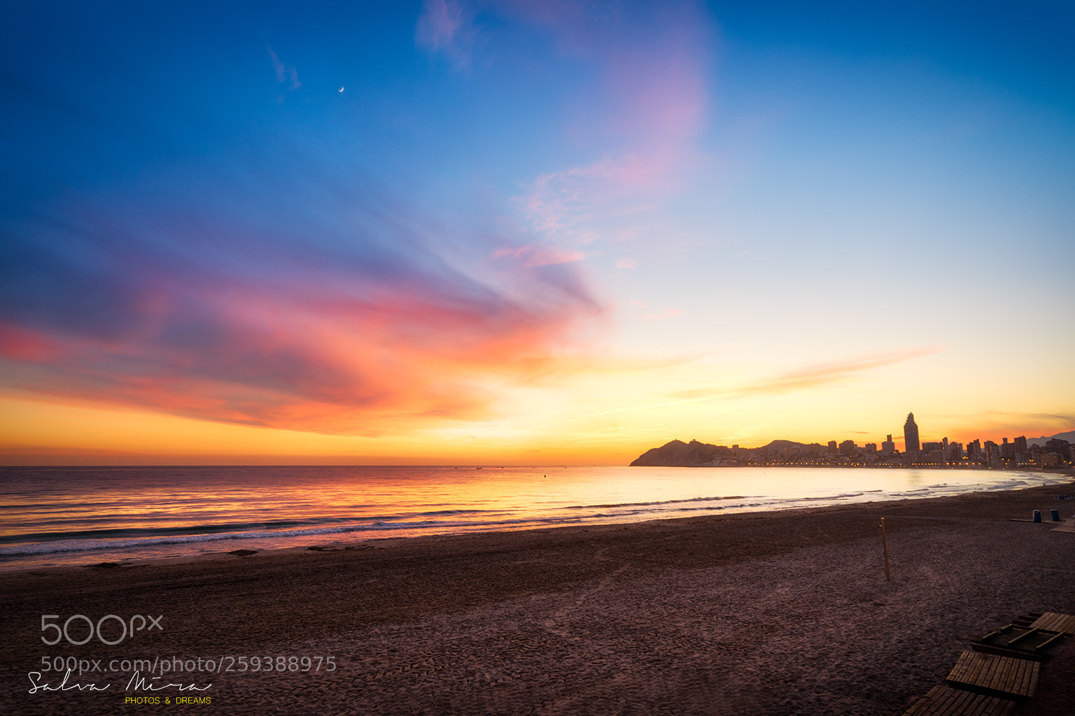 Sony a7 II sample photo. Capvespre a la platja photography