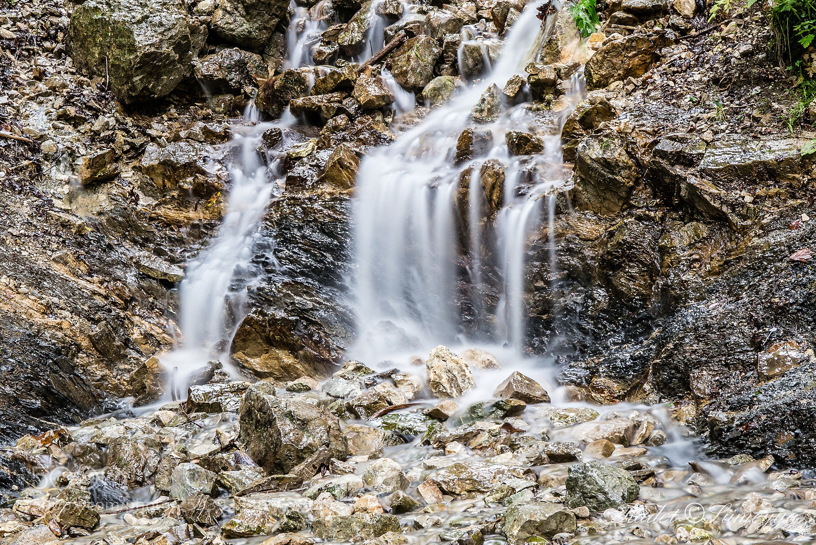 Canon EOS 6D sample photo. Mini waterfall photography