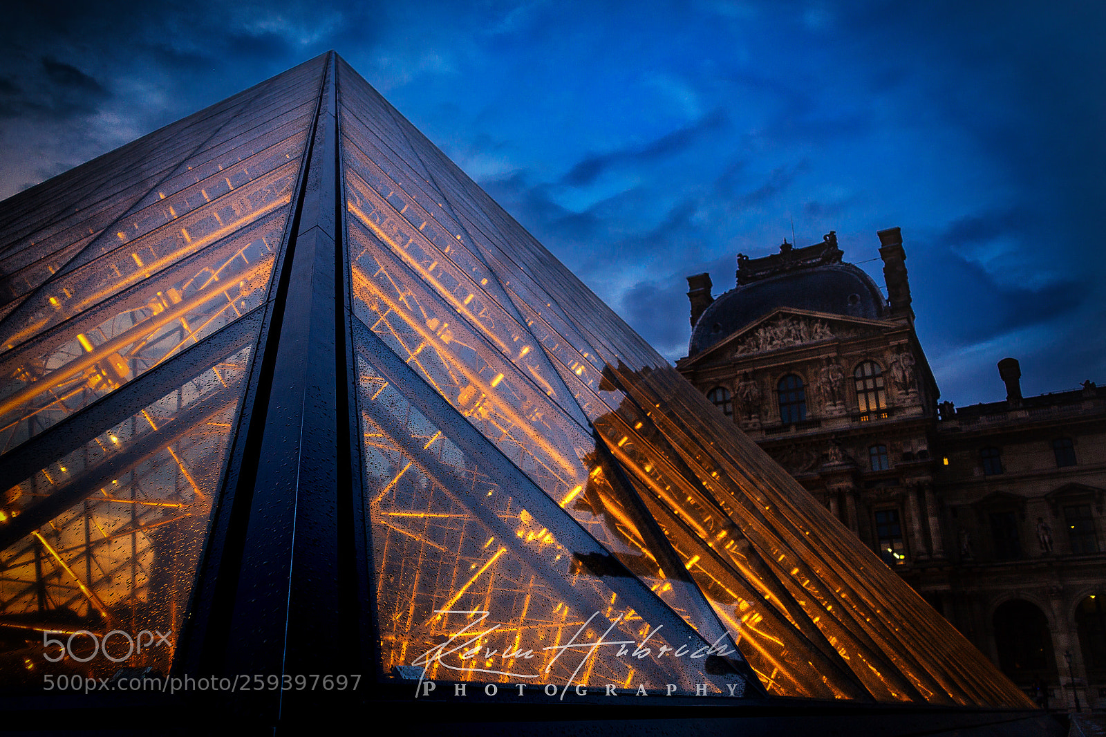 Canon EOS 700D (EOS Rebel T5i / EOS Kiss X7i) sample photo. Louvre museum photography