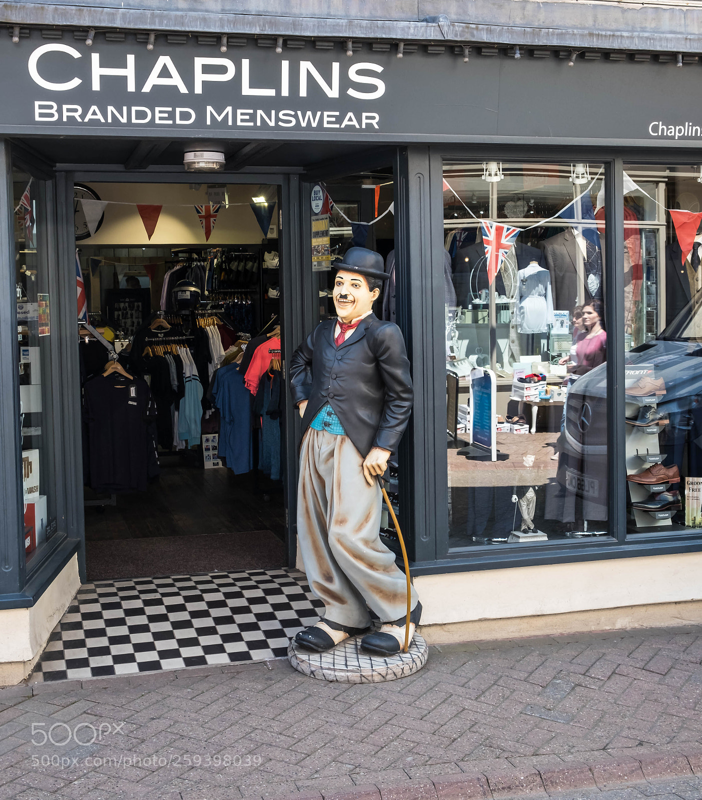 Fujifilm X-T2 sample photo. Charlie's shop photography