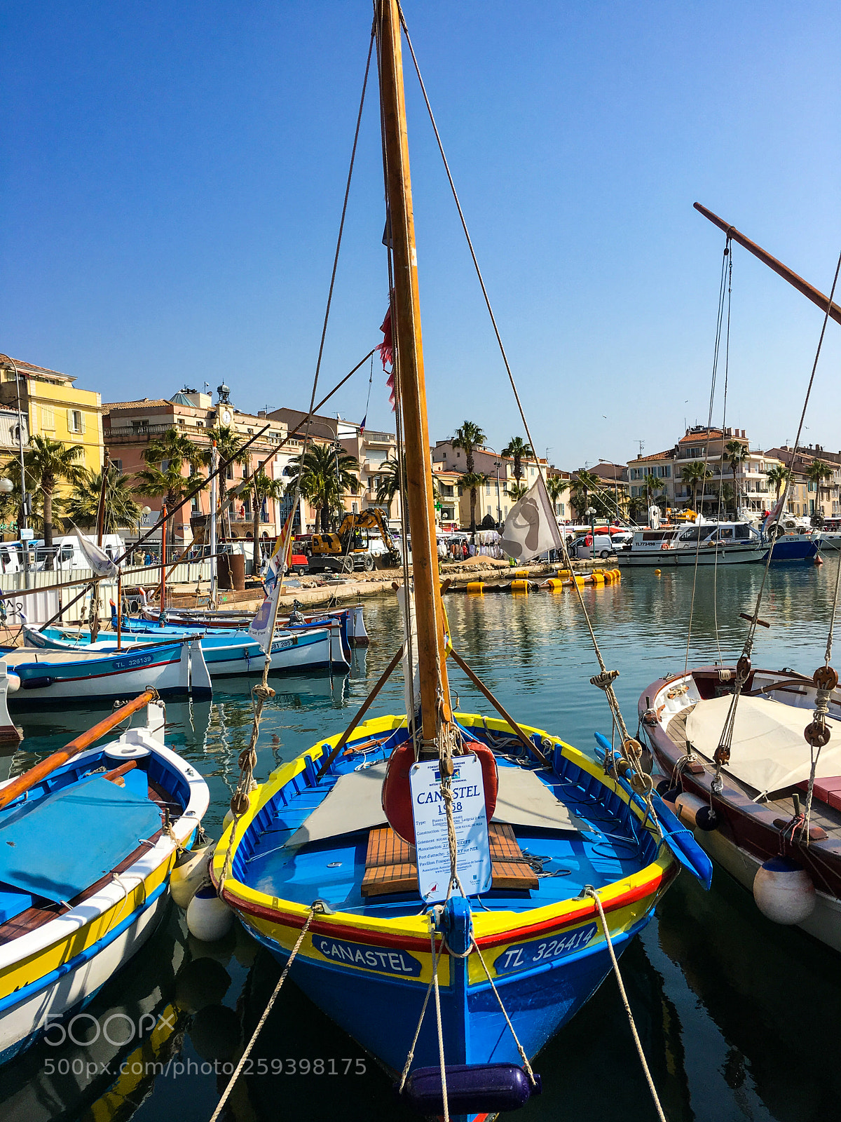 Apple iPhone 6s sample photo. Boats in sanary photography